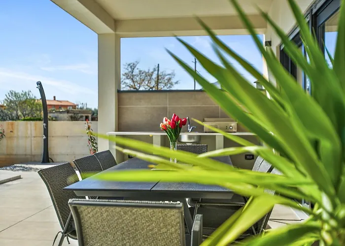 Vilma Villa Loborika